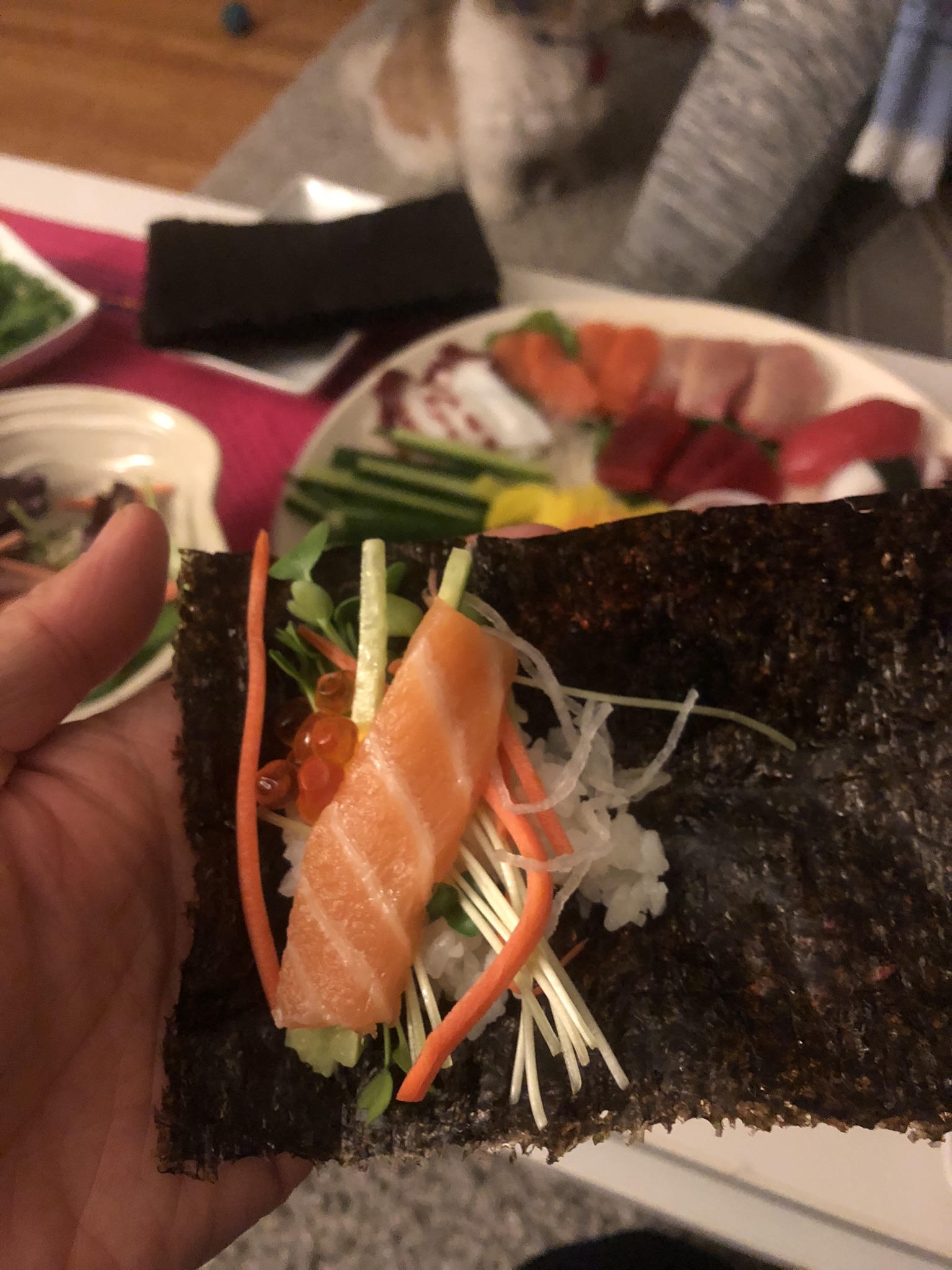 Temaki handroll sushi